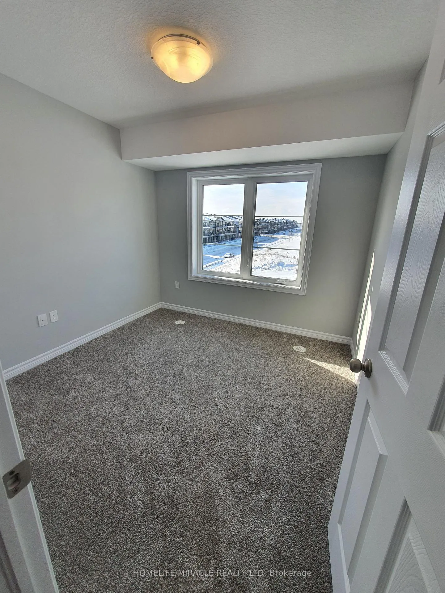 Photo 22 of 32 Lomond Lane, Kitchener, Huron Park — HOMEH