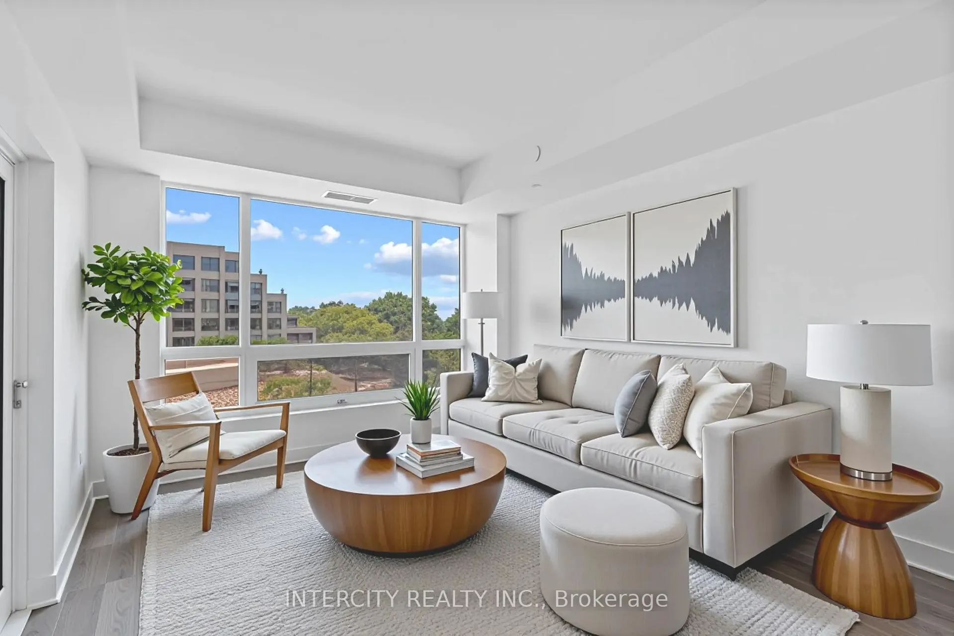 Photo 9 of Unit 314, 2075 King Road, King, King City — HOMEH