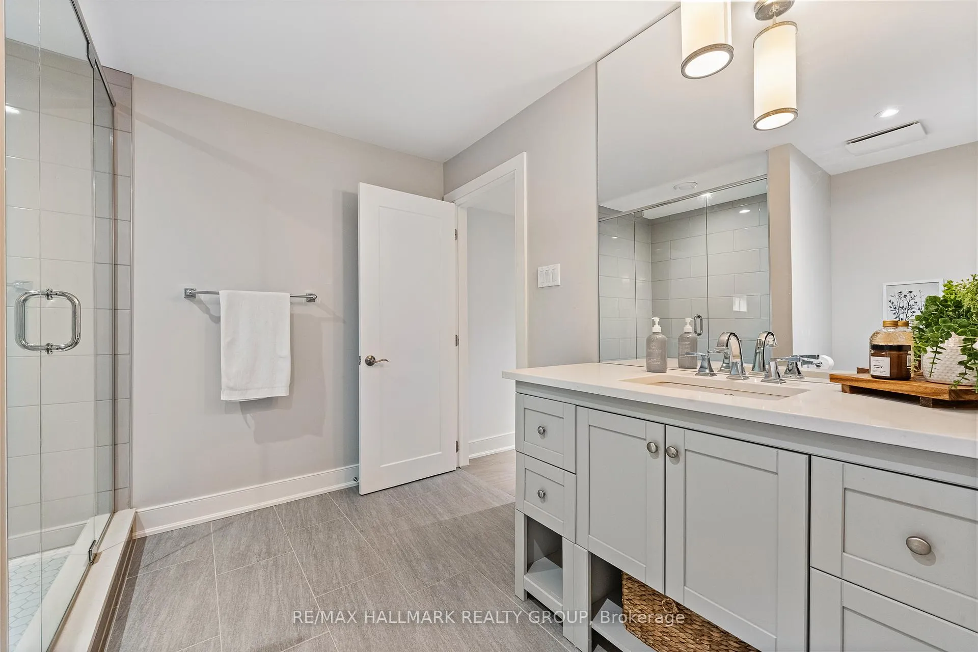 Photo 37 of 91 Shaughnessy Crescent, Ottawa, Kanata - Kanata Lakes/Heritage Hills — HOMEH