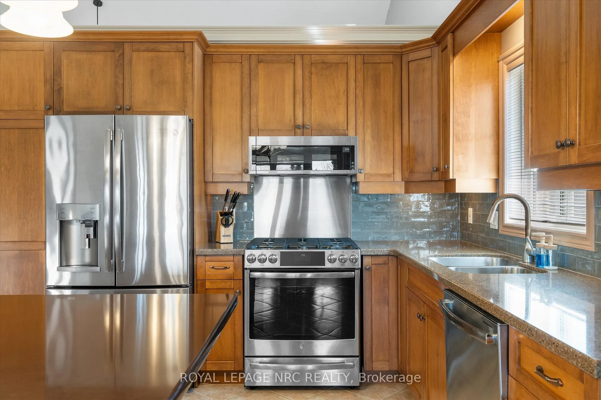 Photo 11 of 30 Briarwood Drive, St. Catharines, Rykert/Vansickle — HOMEH