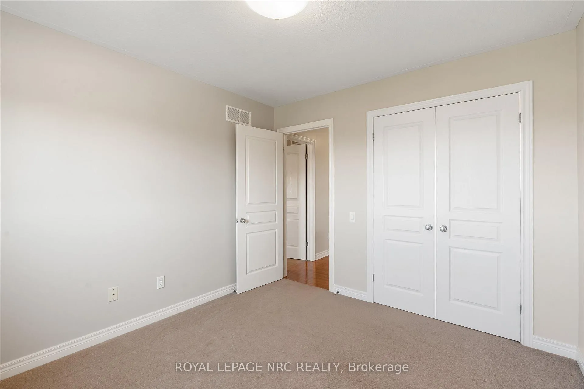 Photo 16 of 30 Briarwood Drive, St. Catharines, Rykert/Vansickle — HOMEH