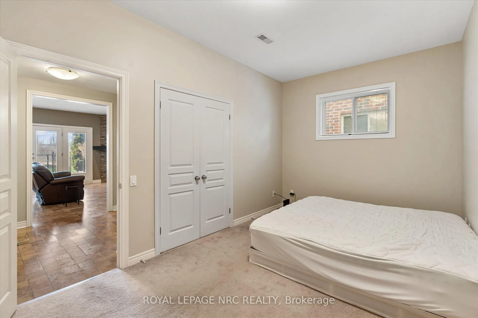 Photo 27 of 30 Briarwood Drive, St. Catharines, Rykert/Vansickle — HOMEH