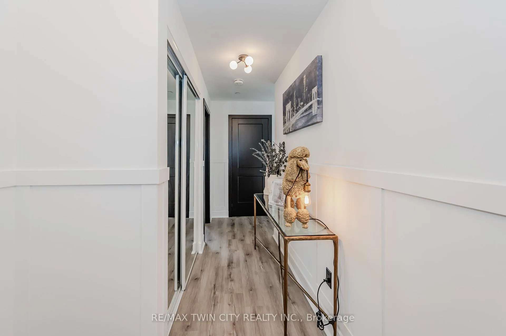 Photo 17 of Unit 611, 243 Northfield Drive E, Waterloo — HOMEH
