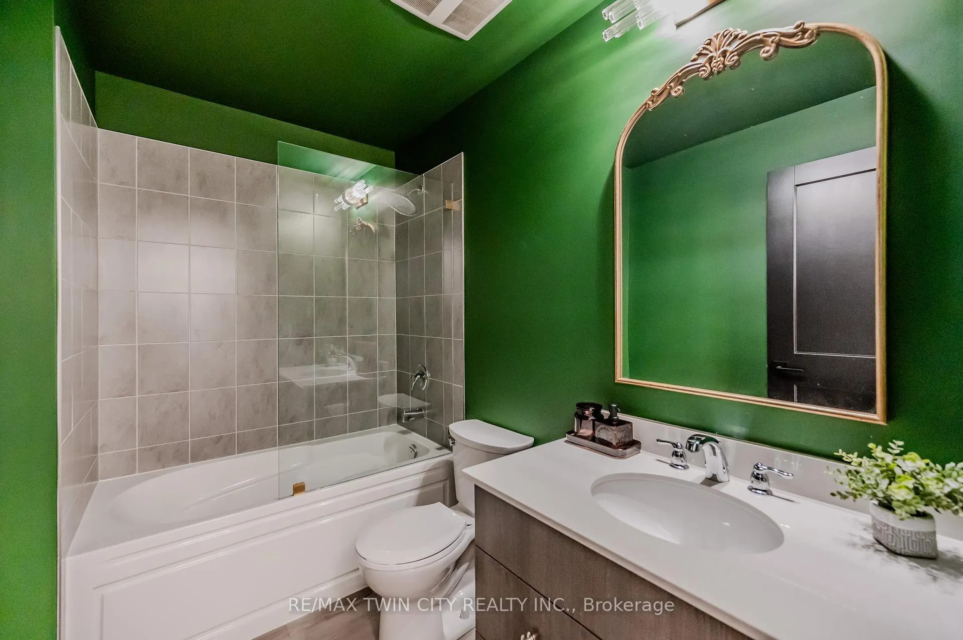 Photo 18 of Unit 611, 243 Northfield Drive E, Waterloo — HOMEH