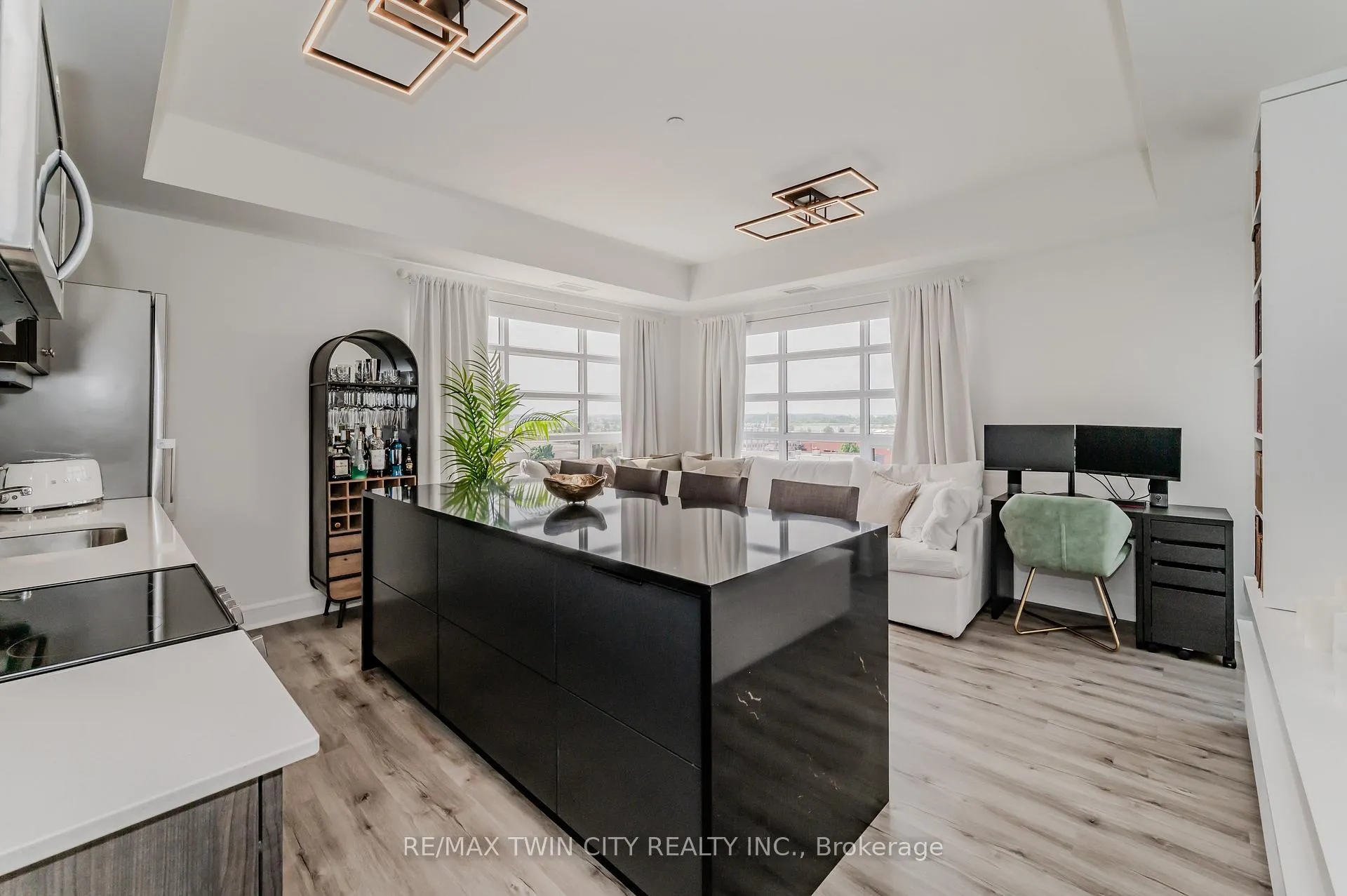 Photo 19 of Unit 611, 243 Northfield Drive E, Waterloo — HOMEH