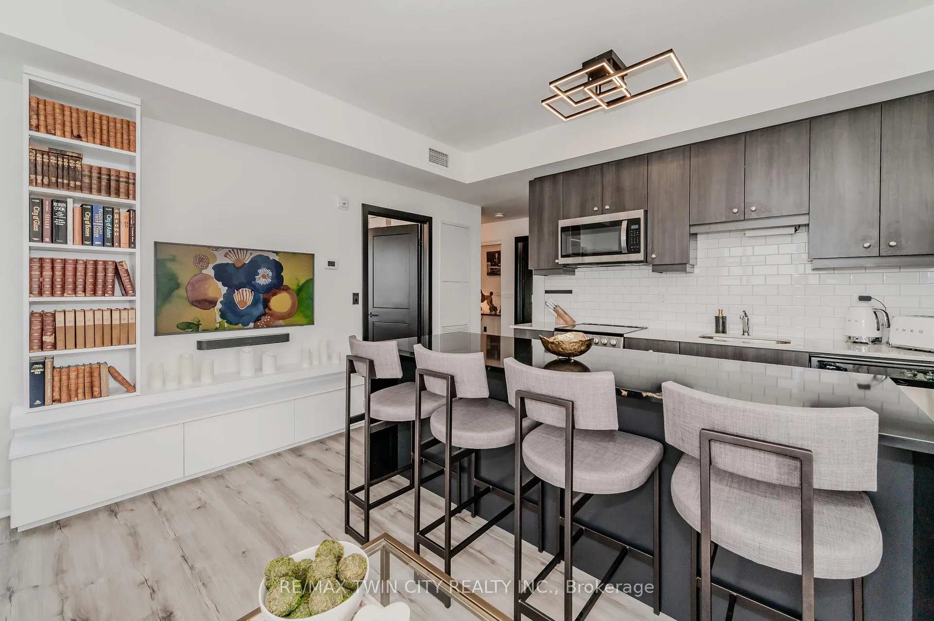 Photo 24 of Unit 611, 243 Northfield Drive E, Waterloo — HOMEH