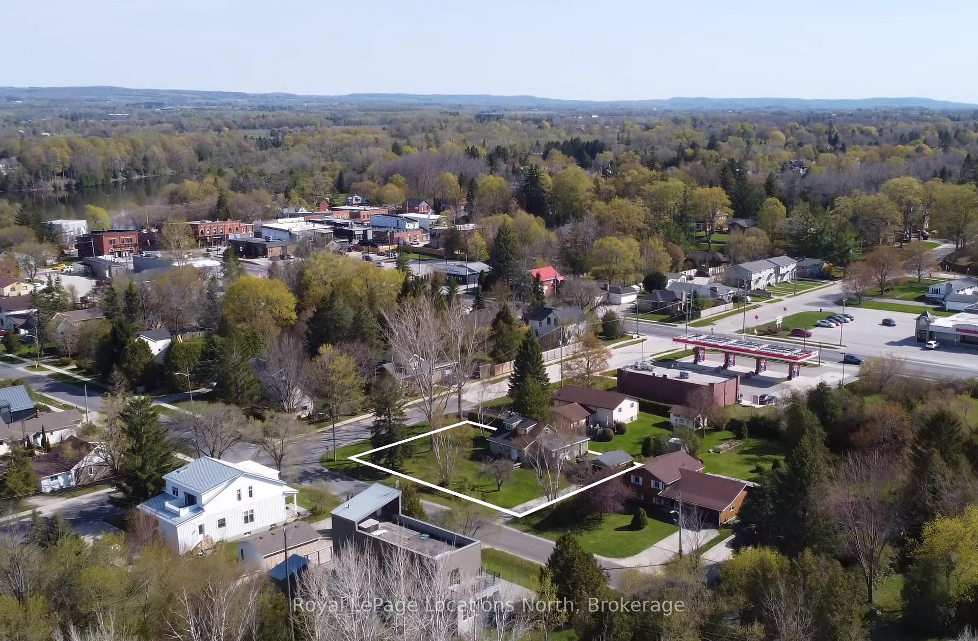 Photo 1 of 43 King Street W, Blue Mountains — HOMEH