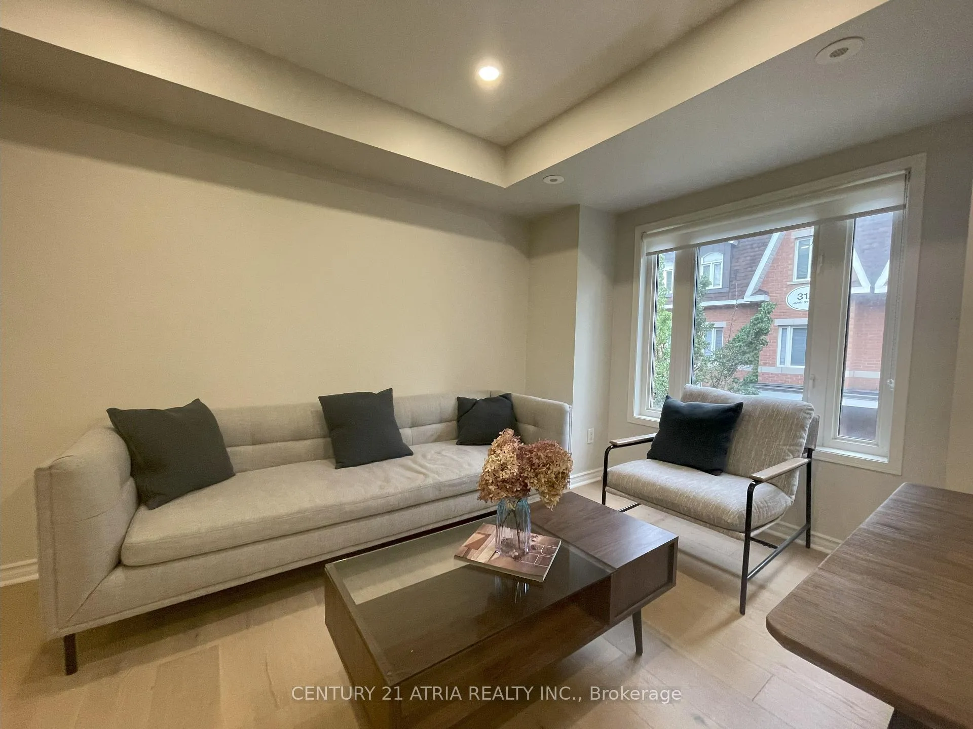 Photo 5 of Unit 320, 310 John Street, Markham, Aileen-Willowbrook — HOMEH