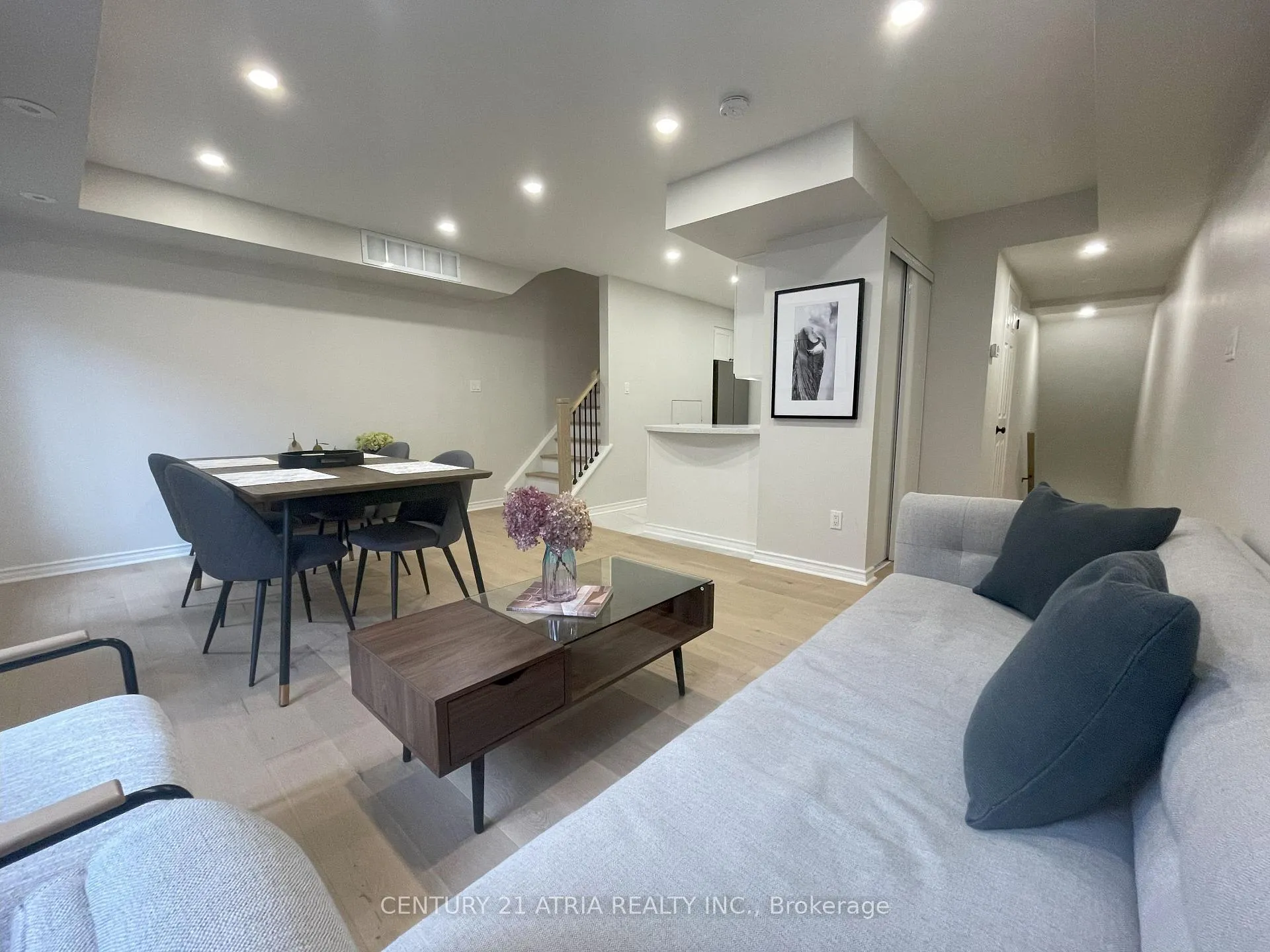 Photo 10 of Unit 320, 310 John Street, Markham, Aileen-Willowbrook — HOMEH