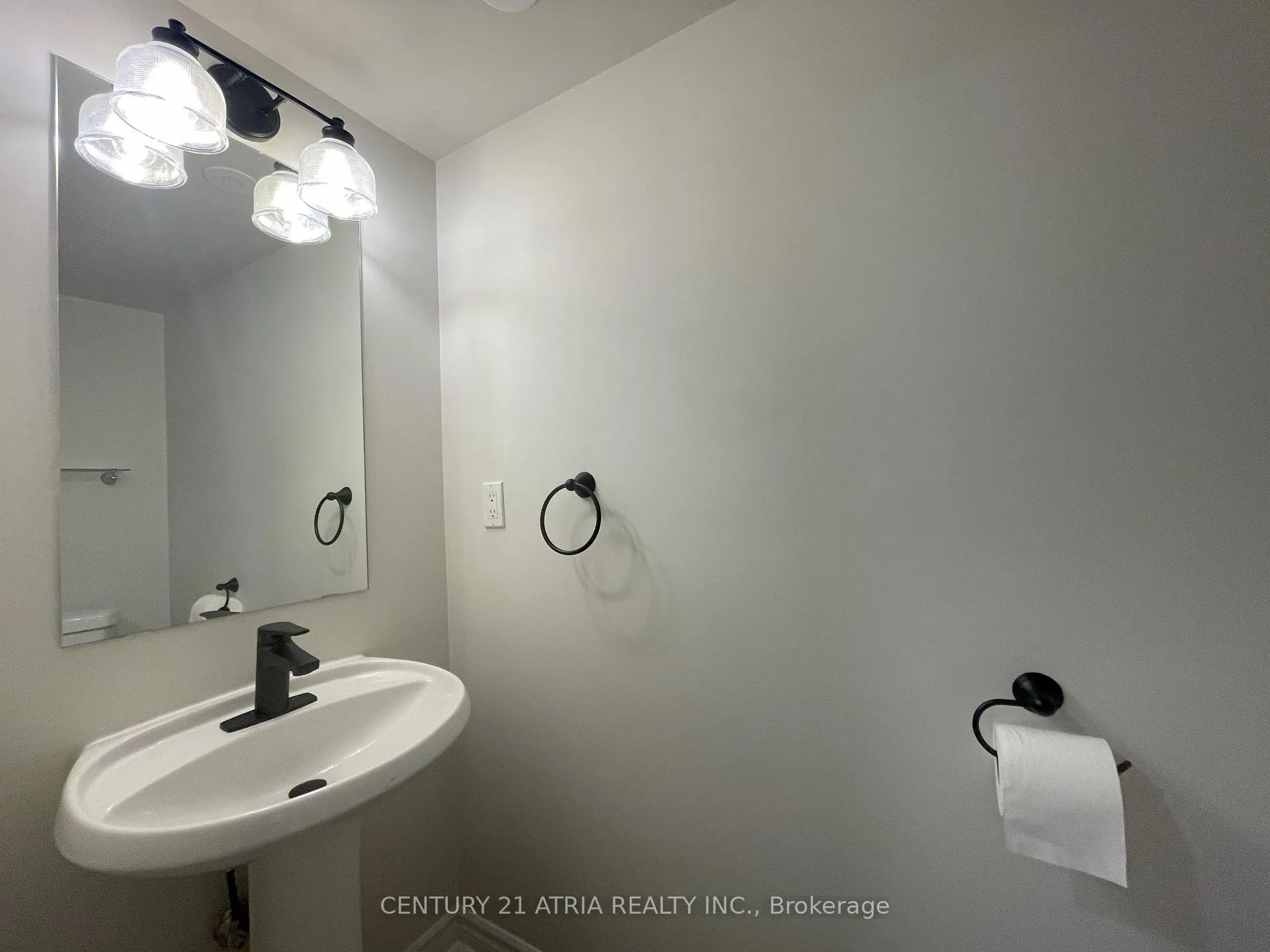 Photo 12 of Unit 320, 310 John Street, Markham, Aileen-Willowbrook — HOMEH