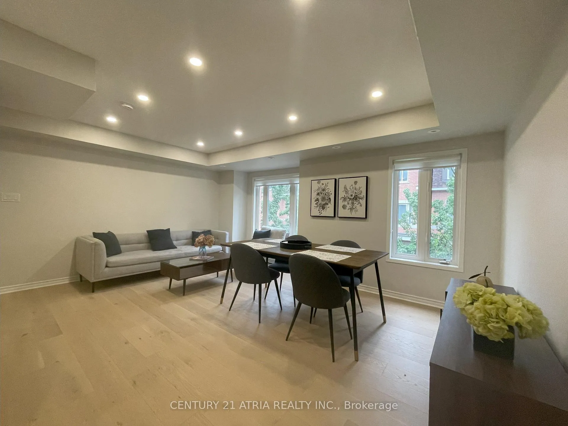 Photo 14 of Unit 320, 310 John Street, Markham, Aileen-Willowbrook — HOMEH