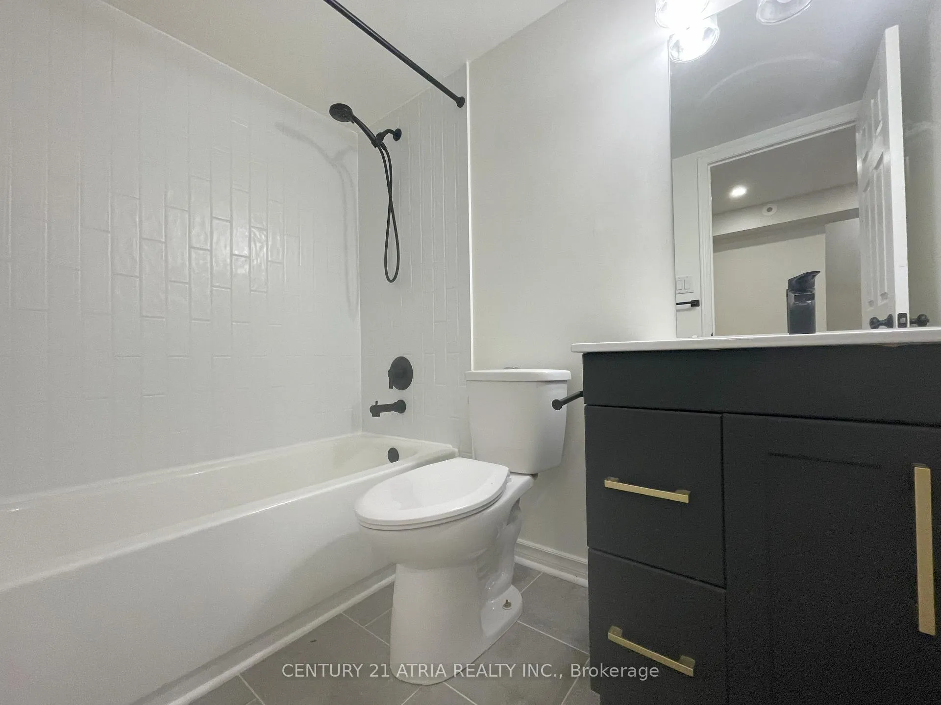 Photo 18 of Unit 320, 310 John Street, Markham, Aileen-Willowbrook — HOMEH