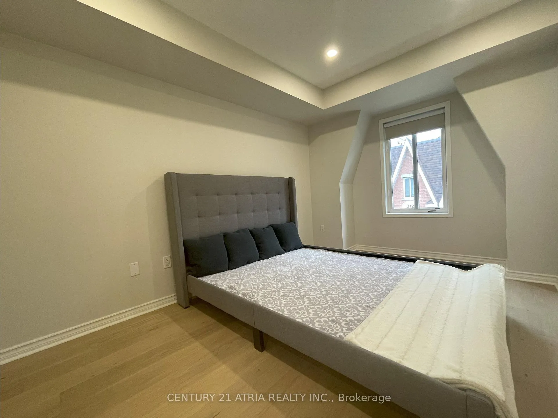 Photo 19 of Unit 320, 310 John Street, Markham, Aileen-Willowbrook — HOMEH