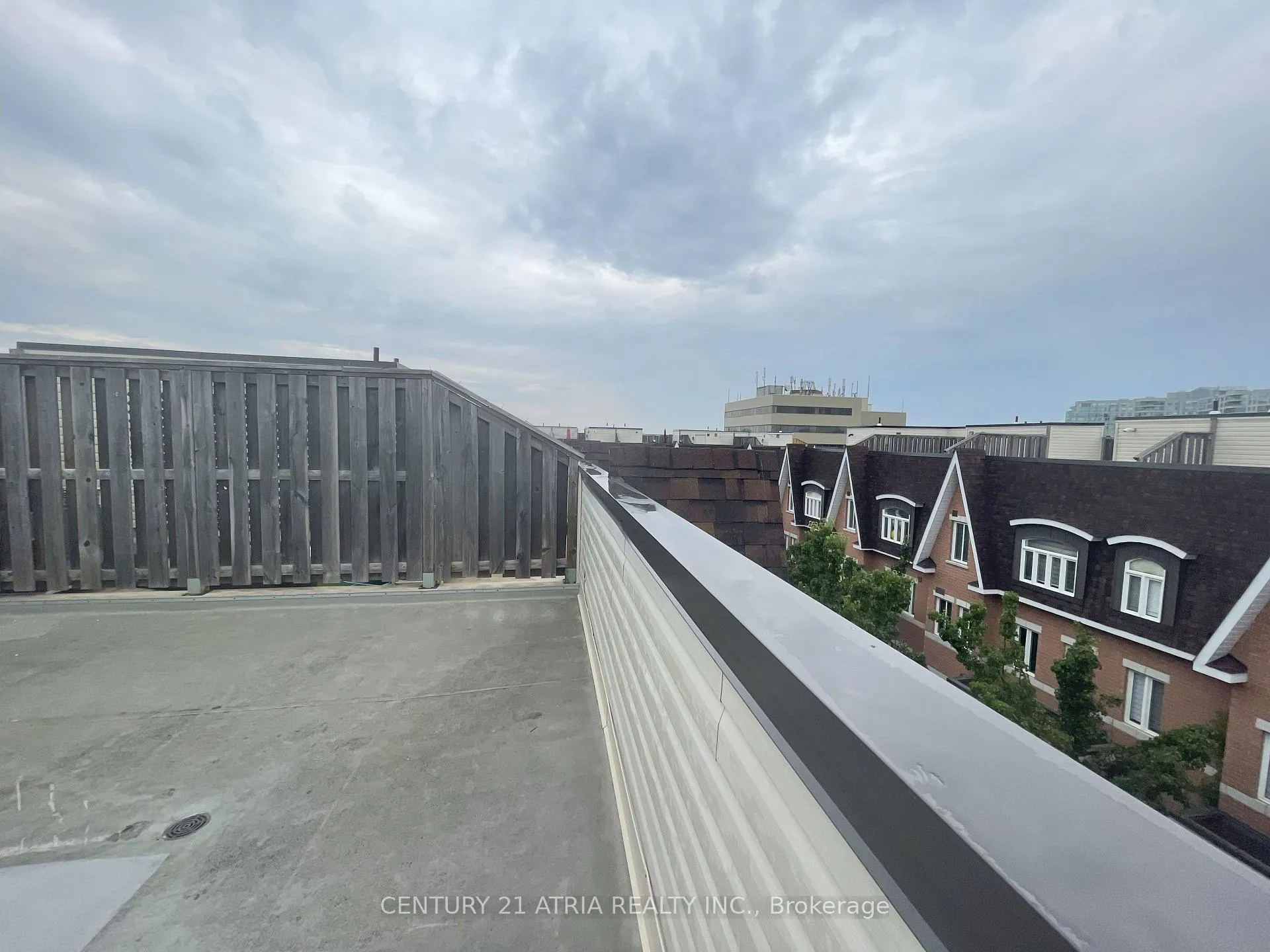 Photo 27 of Unit 320, 310 John Street, Markham, Aileen-Willowbrook — HOMEH