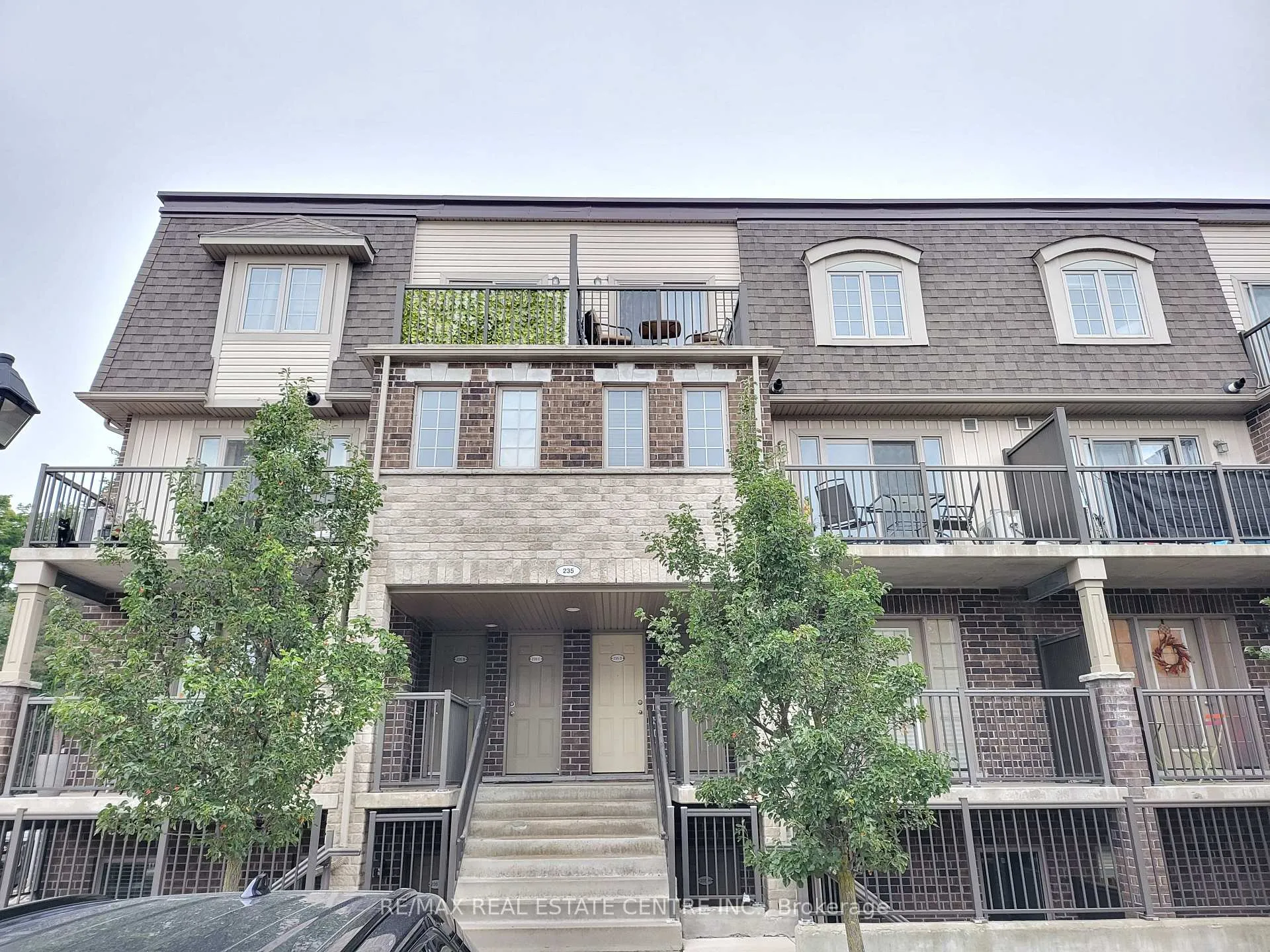 Photo 1 of Unit C, 235 Rachel Crescent, Kitchener, Huron Park — HOMEH