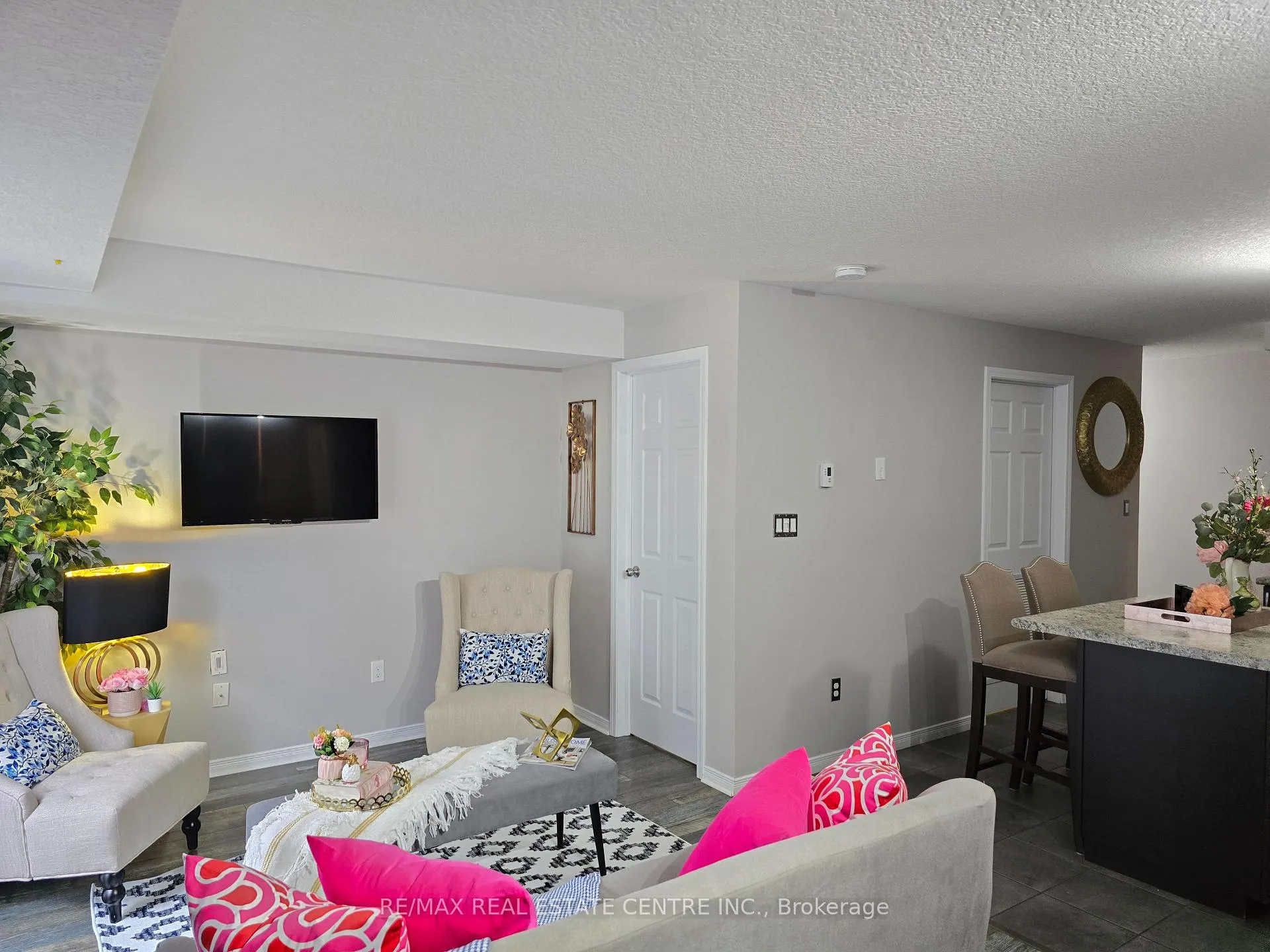 Photo 4 of Unit C, 235 Rachel Crescent, Kitchener, Huron Park — HOMEH