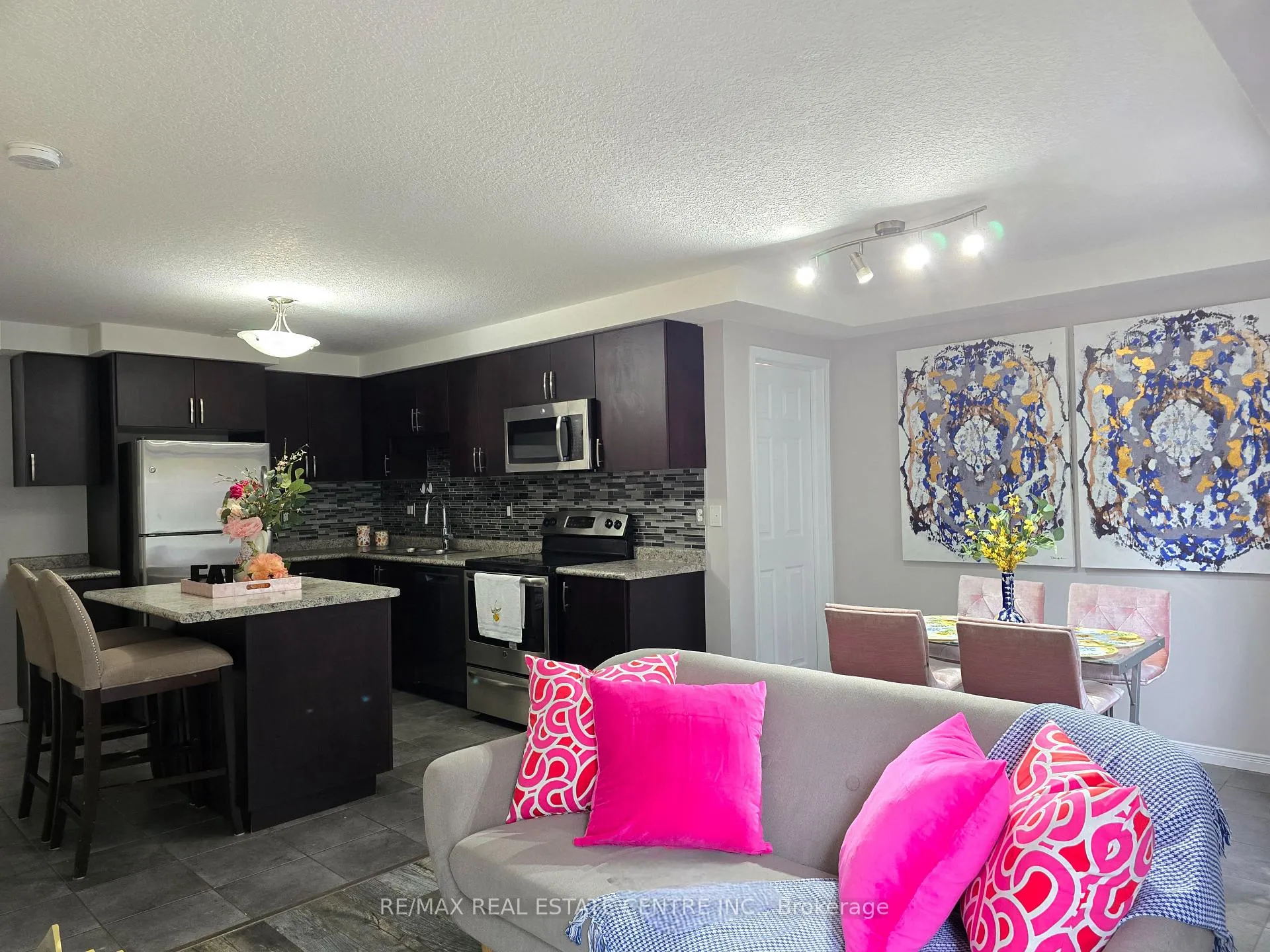 Photo 5 of Unit C, 235 Rachel Crescent, Kitchener, Huron Park — HOMEH