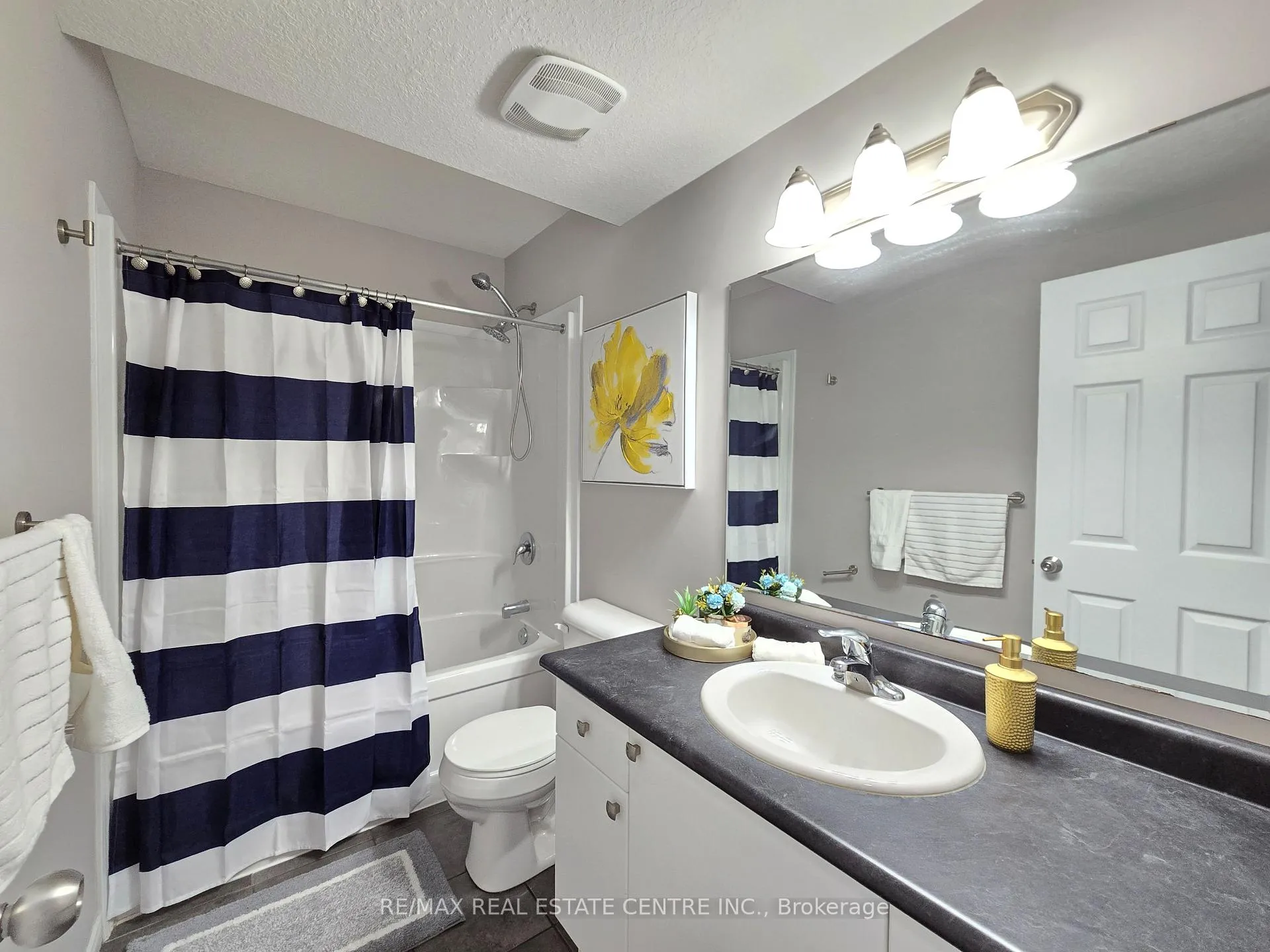 Photo 32 of Unit C, 235 Rachel Crescent, Kitchener, Huron Park — HOMEH