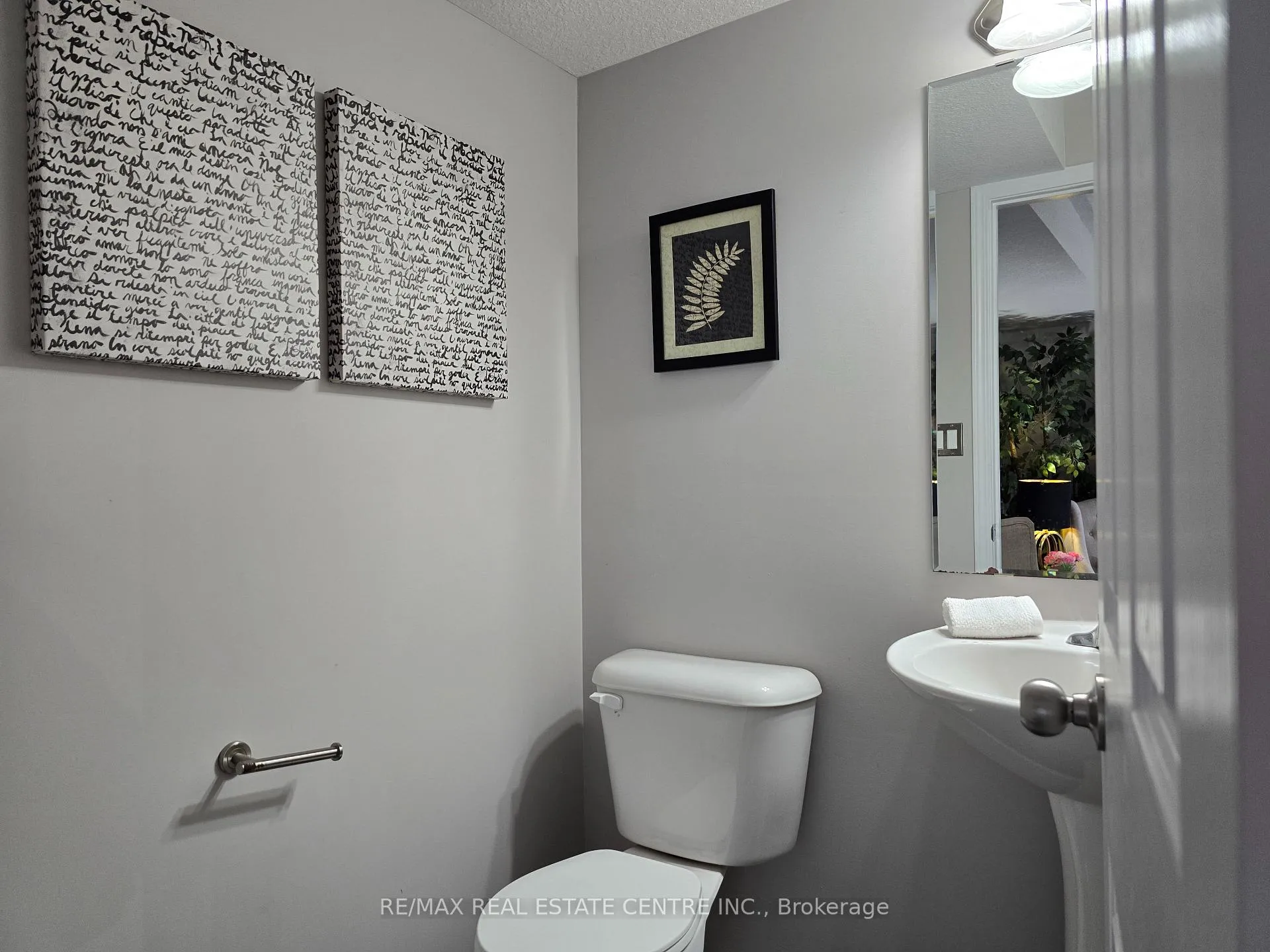 Photo 33 of Unit C, 235 Rachel Crescent, Kitchener, Huron Park — HOMEH