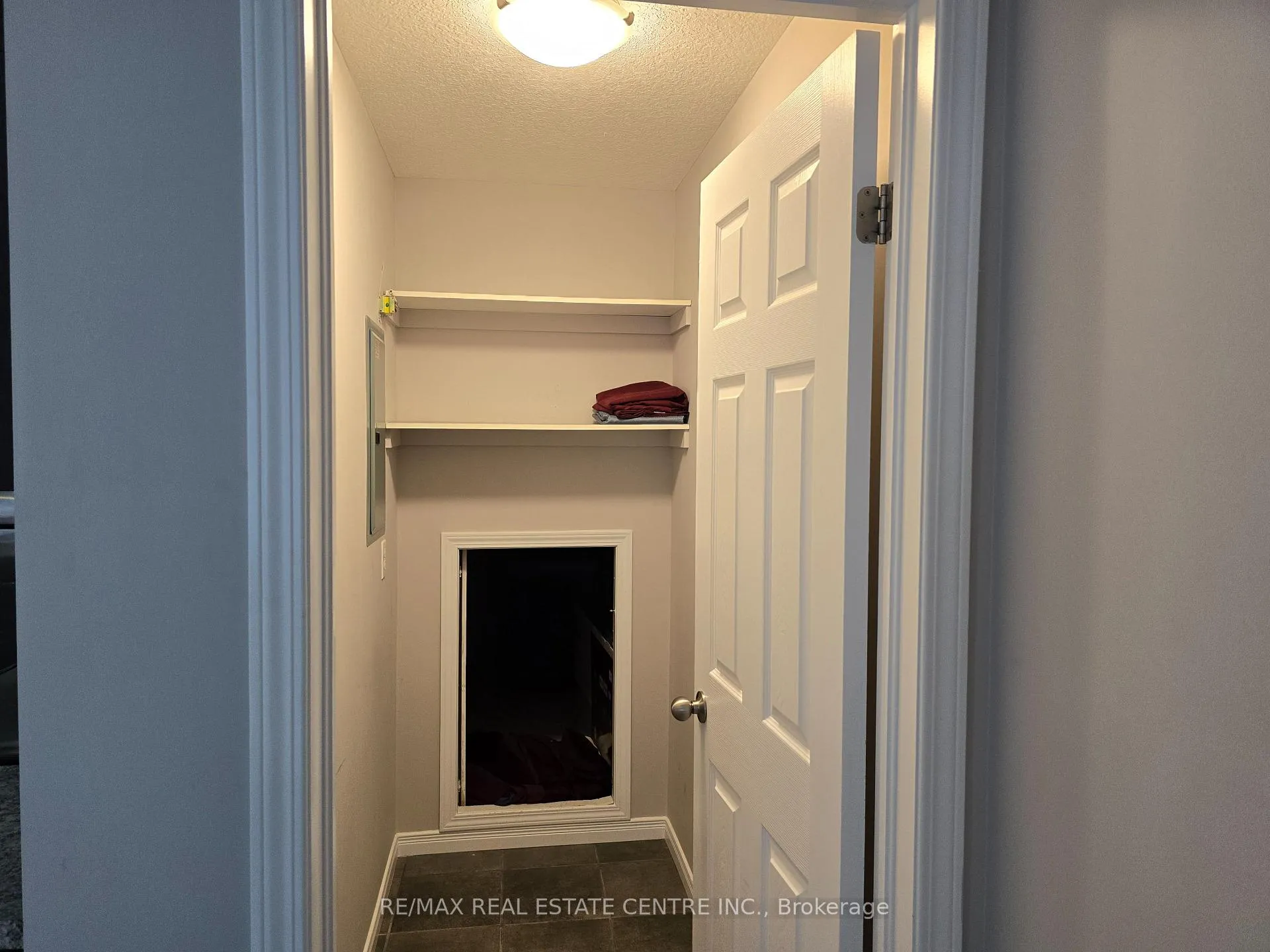 Photo 34 of Unit C, 235 Rachel Crescent, Kitchener, Huron Park — HOMEH
