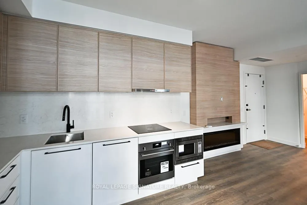 Photo 3 of Unit 401, 1050 Eastern Avenue, Toronto, The Beaches — HOMEH