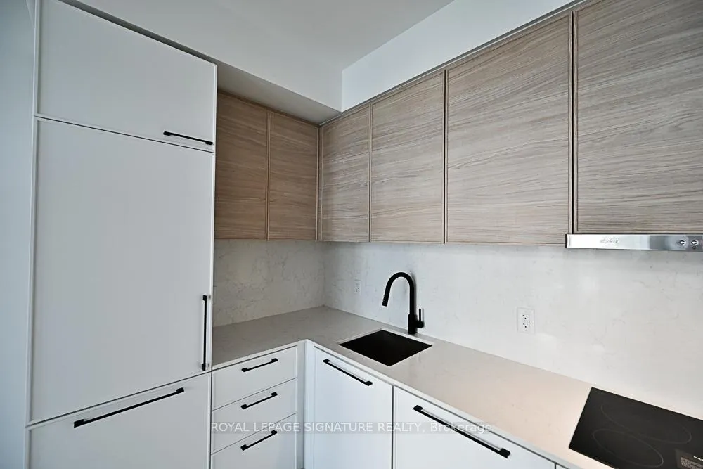Photo 7 of Unit 401, 1050 Eastern Avenue, Toronto, The Beaches — HOMEH