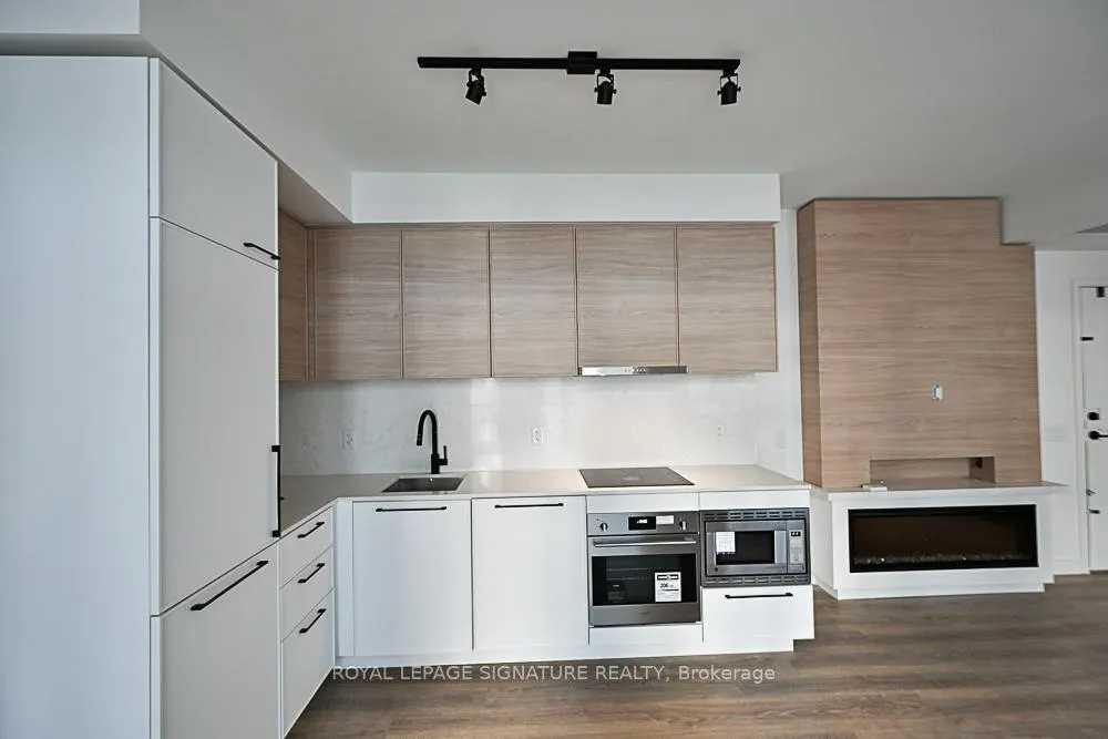 Photo 9 of Unit 401, 1050 Eastern Avenue, Toronto, The Beaches — HOMEH