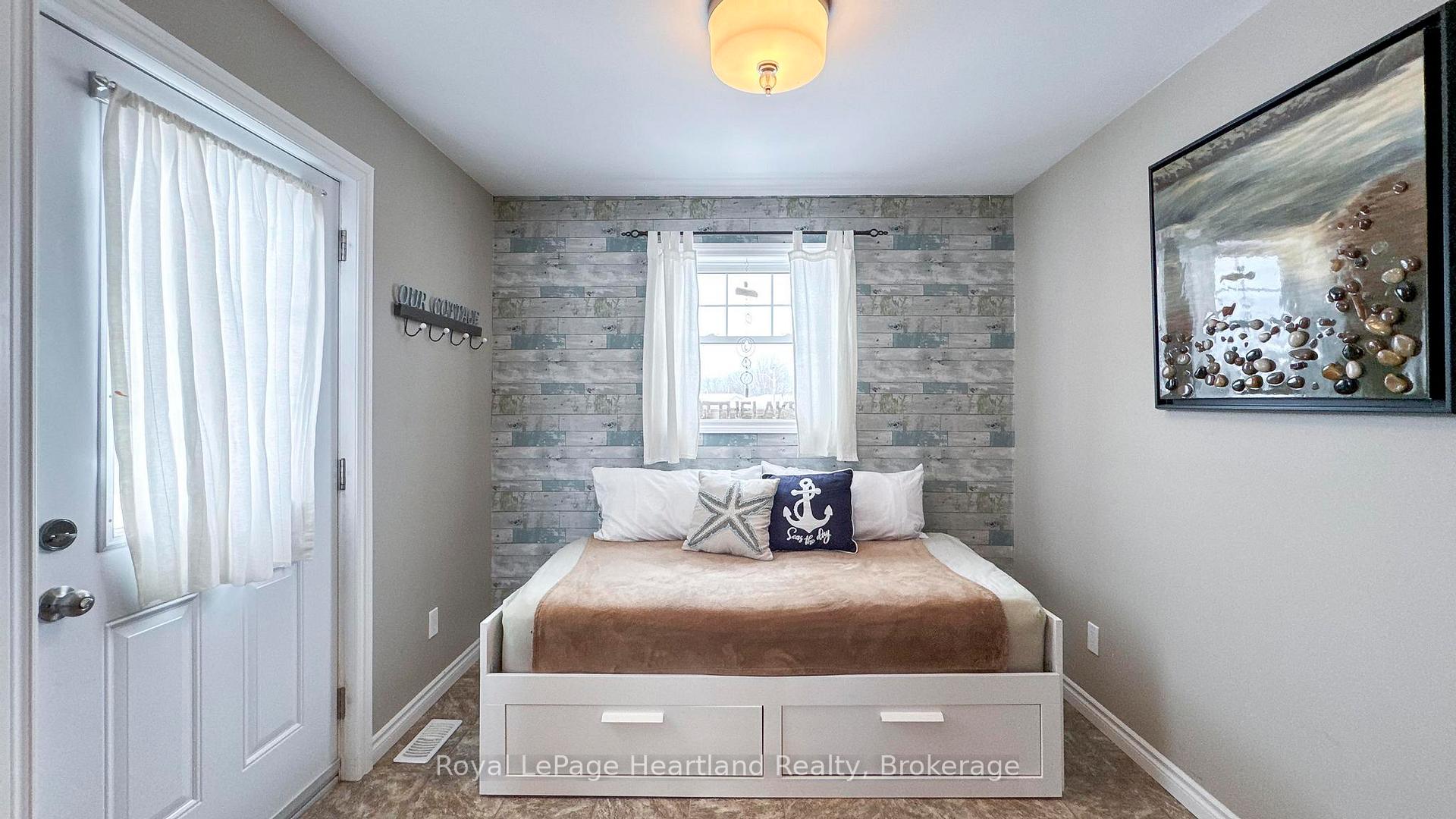 Photo 16 of 217 Picton Street E, Goderich, Goderich (Town) — HOMEH
