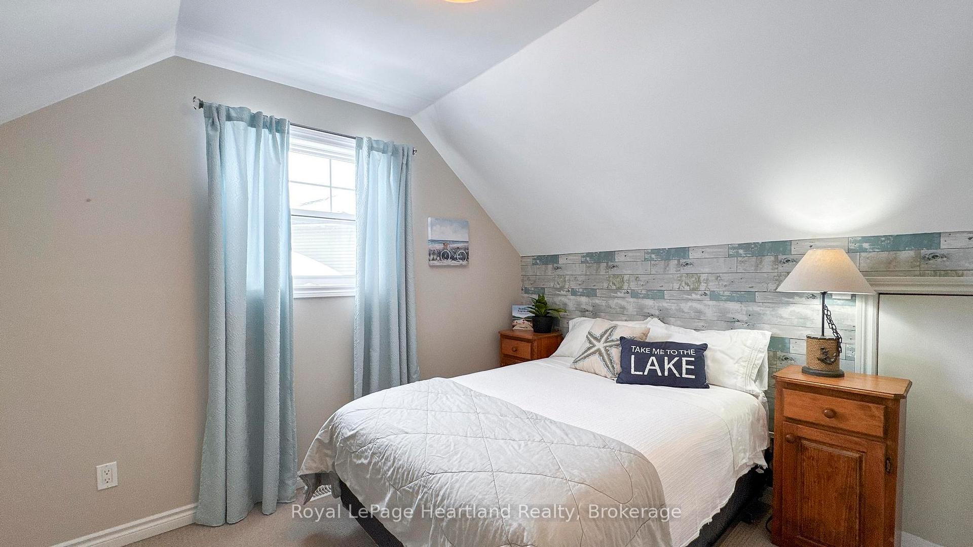 Photo 19 of 217 Picton Street E, Goderich, Goderich (Town) — HOMEH