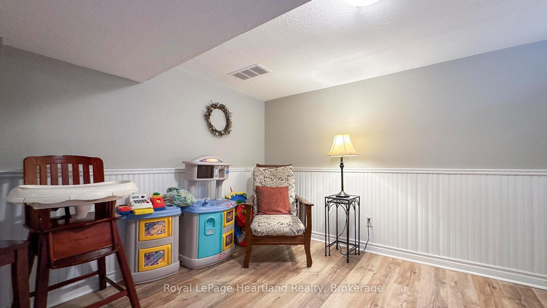 Photo 31 of 217 Picton Street E, Goderich, Goderich (Town) — HOMEH