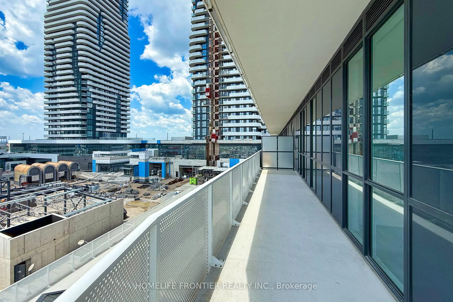 Photo 23 of Unit 619, 28 Interchange Way, Vaughan, Vaughan Corporate Centre — HOMEH