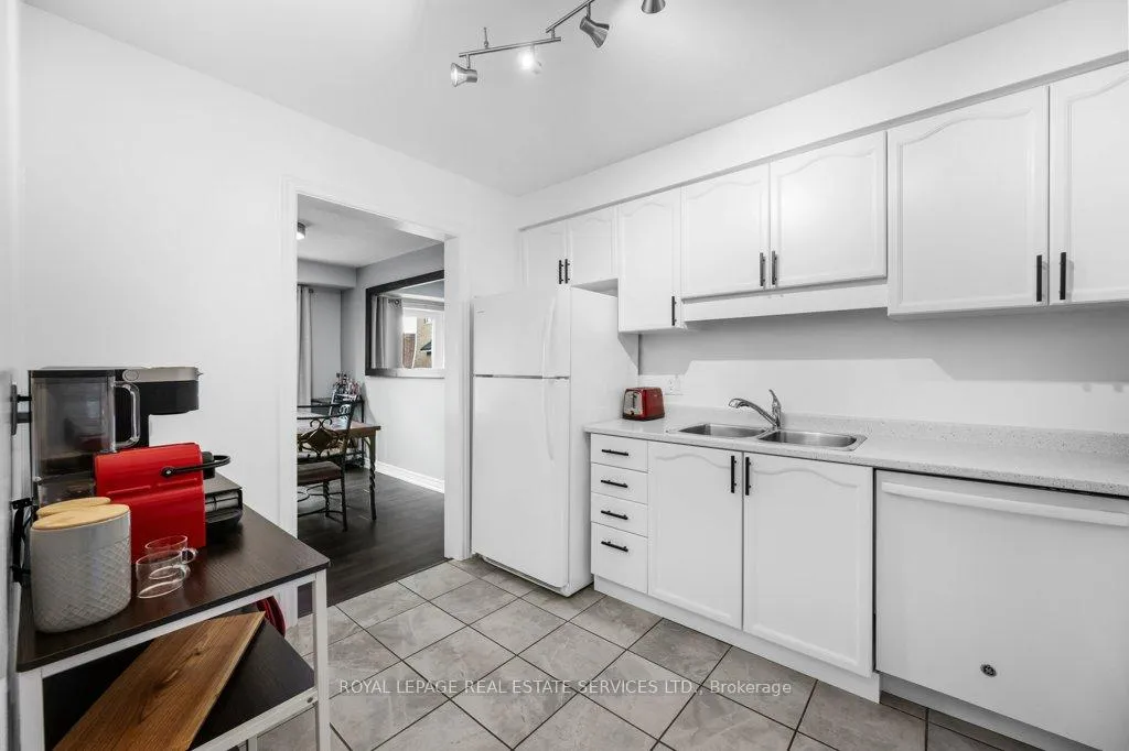 Photo 16 of Unit 16, 391 Stone Church Road E, Hamilton, Crerar — HOMEH