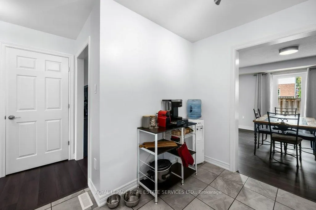 Photo 20 of Unit 16, 391 Stone Church Road E, Hamilton, Crerar — HOMEH
