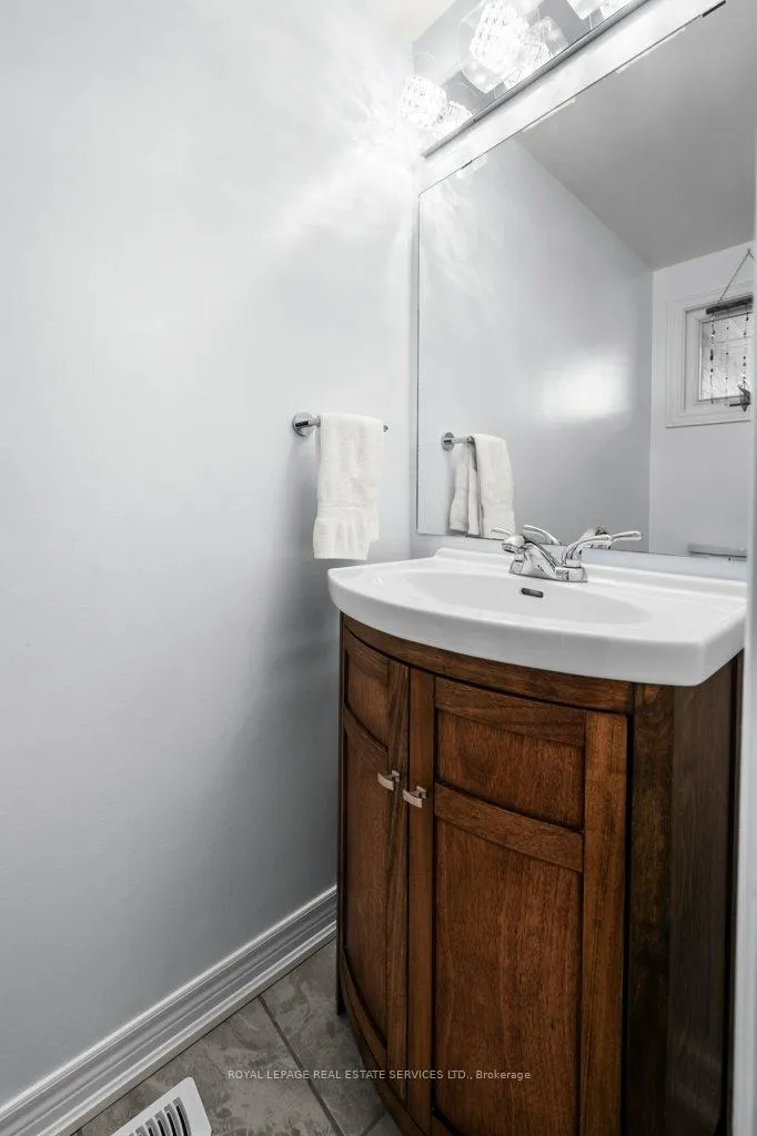 Photo 21 of Unit 16, 391 Stone Church Road E, Hamilton, Crerar — HOMEH