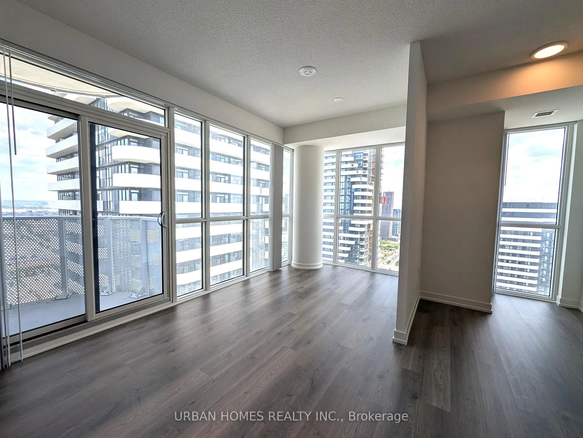 Photo 7 of Unit 5115, 195 Commerce Street, Vaughan, Vaughan Corporate Centre — HOMEH