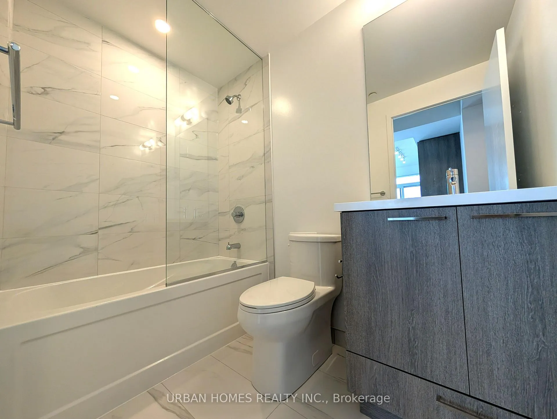 Photo 18 of Unit 5115, 195 Commerce Street, Vaughan, Vaughan Corporate Centre — HOMEH