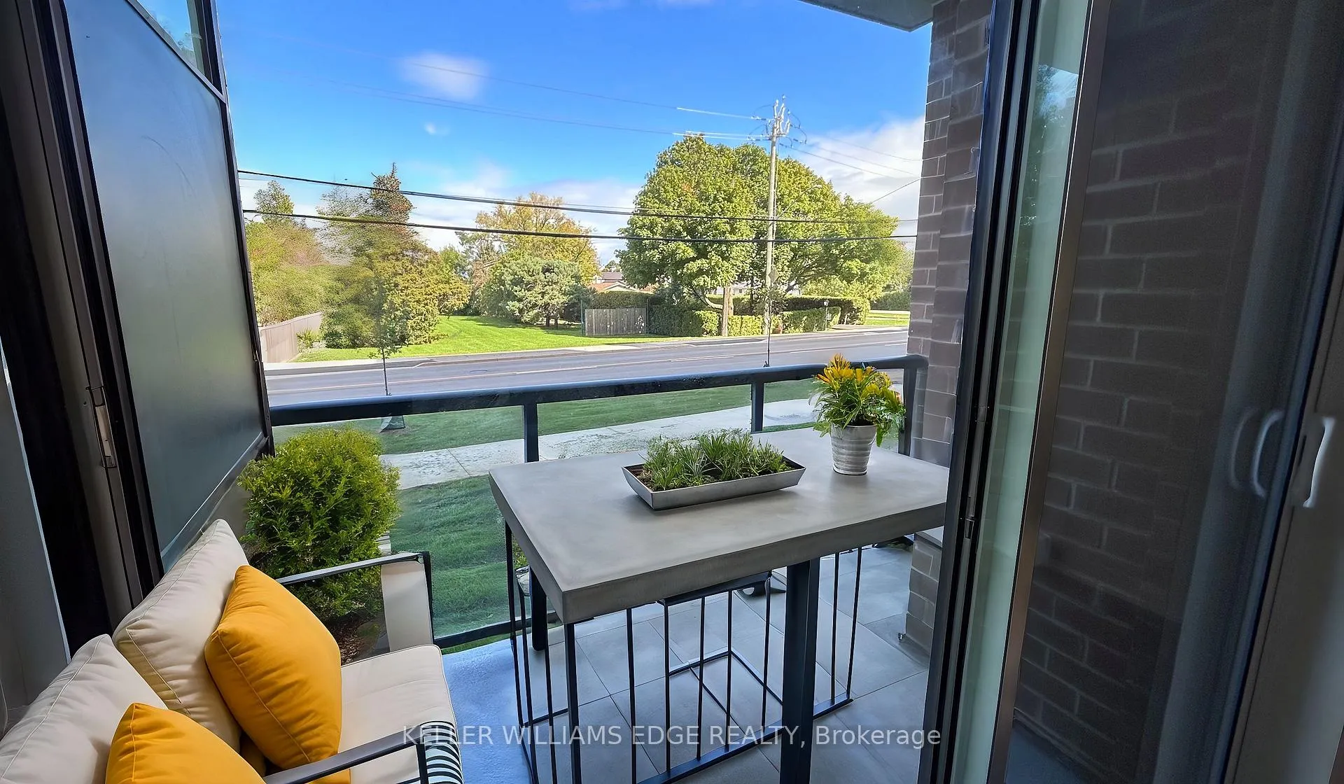 Photo 12 of Unit 109, 600 North Service Road W, Hamilton, Stoney Creek — HOMEH