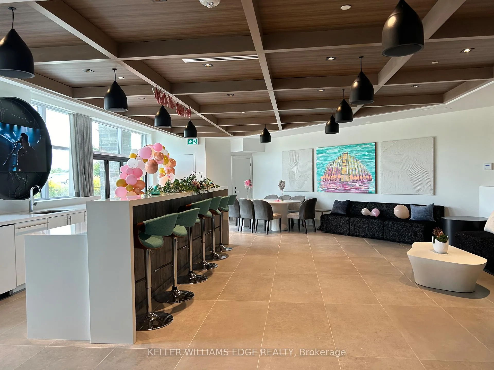 Photo 17 of Unit 109, 600 North Service Road W, Hamilton, Stoney Creek — HOMEH