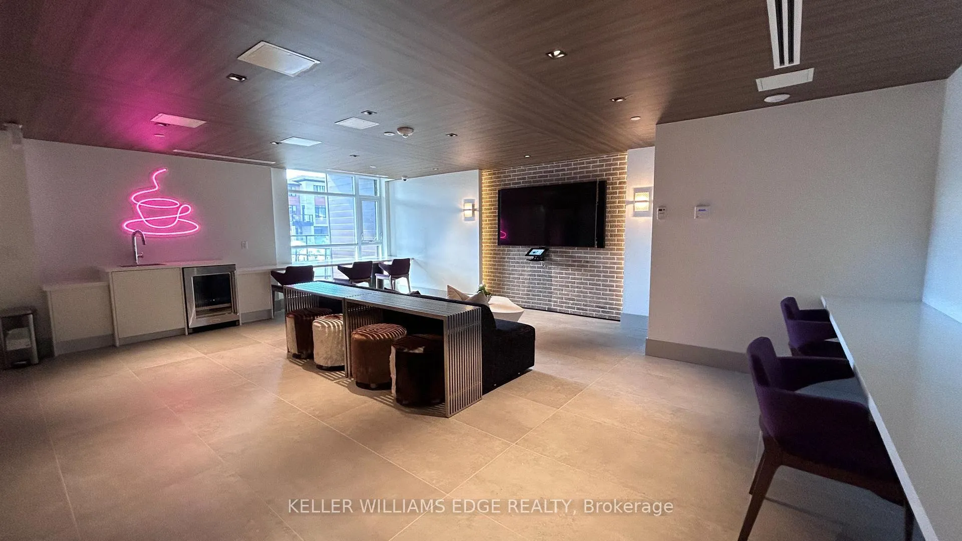 Photo 18 of Unit 109, 600 North Service Road W, Hamilton, Stoney Creek — HOMEH