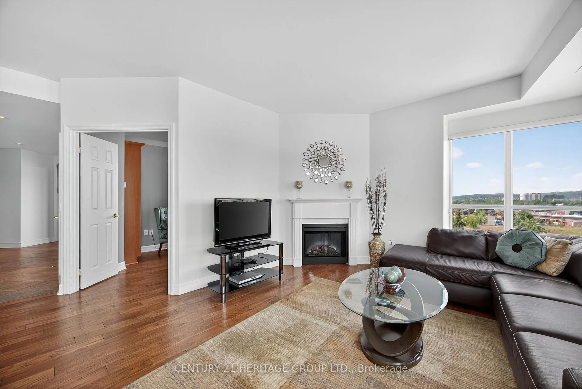 Photo 24 of Unit 1008, 6 Toronto Street, Barrie, Lakeshore — HOMEH