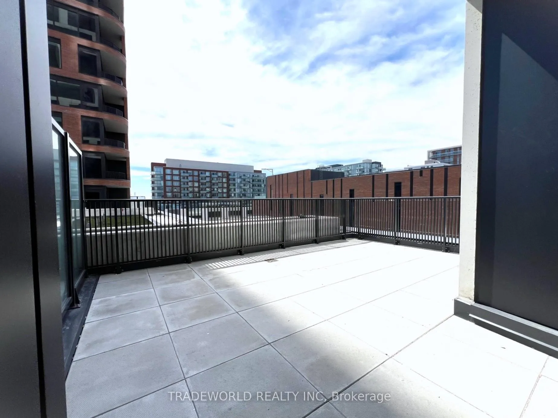 Photo 11 of Unit 911, 56 Andre de Grasse Street, Markham, Unionville — HOMEH