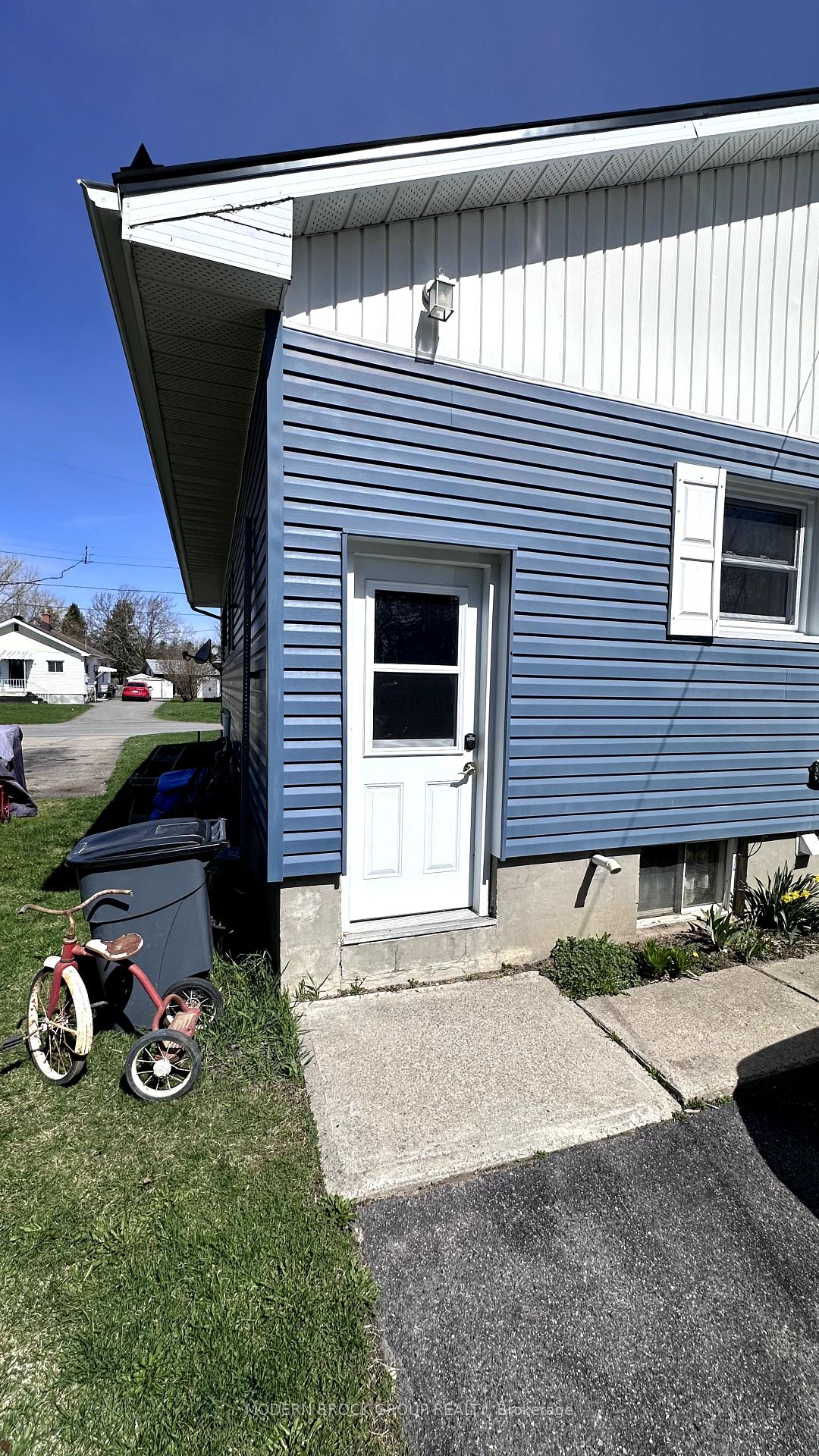 Photo 16 of 3052 Walker Street W, Edwardsburgh/Cardinal, Town of Cardinal — HOMEH