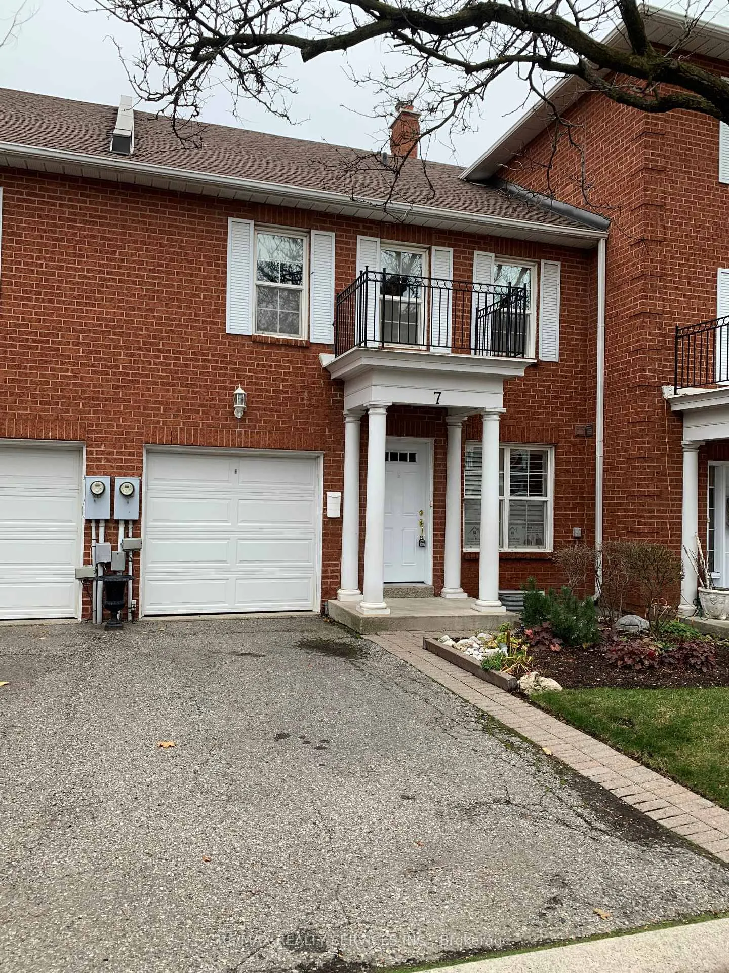 Front of 7 Stornwood Court