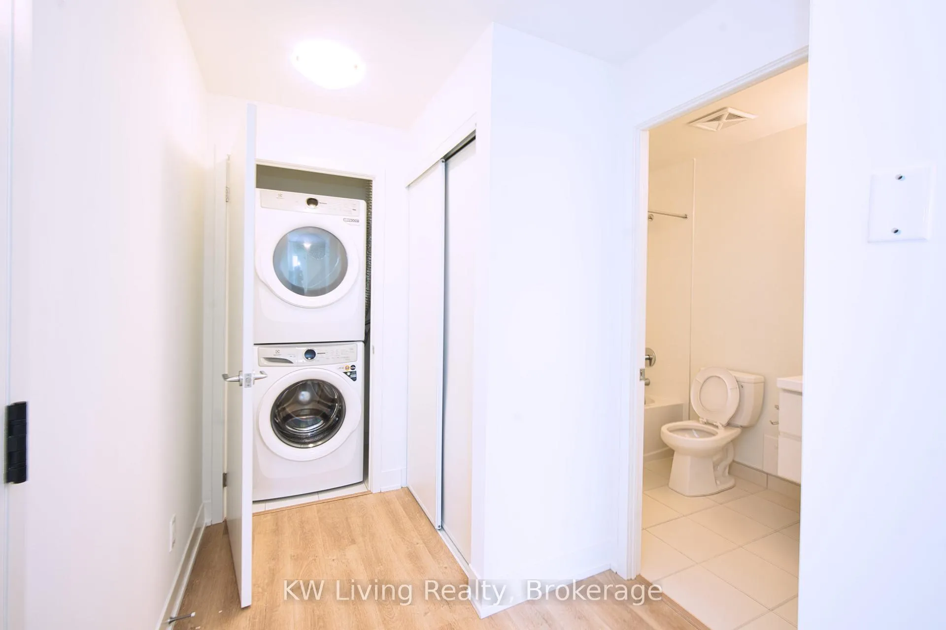 Photo 7 of Unit 2417, 56 Andre de Grasse Street, Markham, Unionville — HOMEH