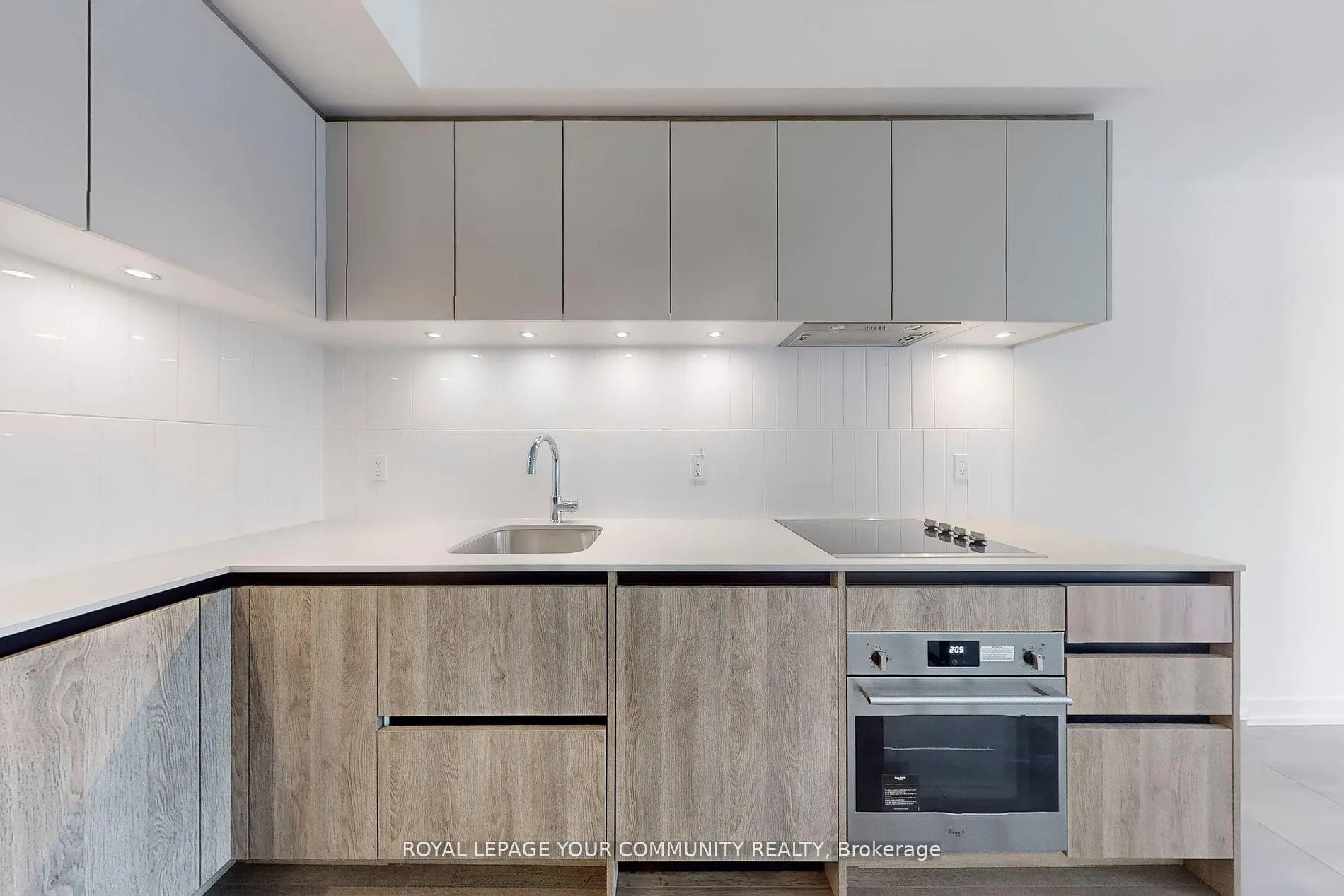 Photo 11 of Unit 618, 8 Beverley Glen Boulevard, Vaughan, Beverley Glen — HOMEH