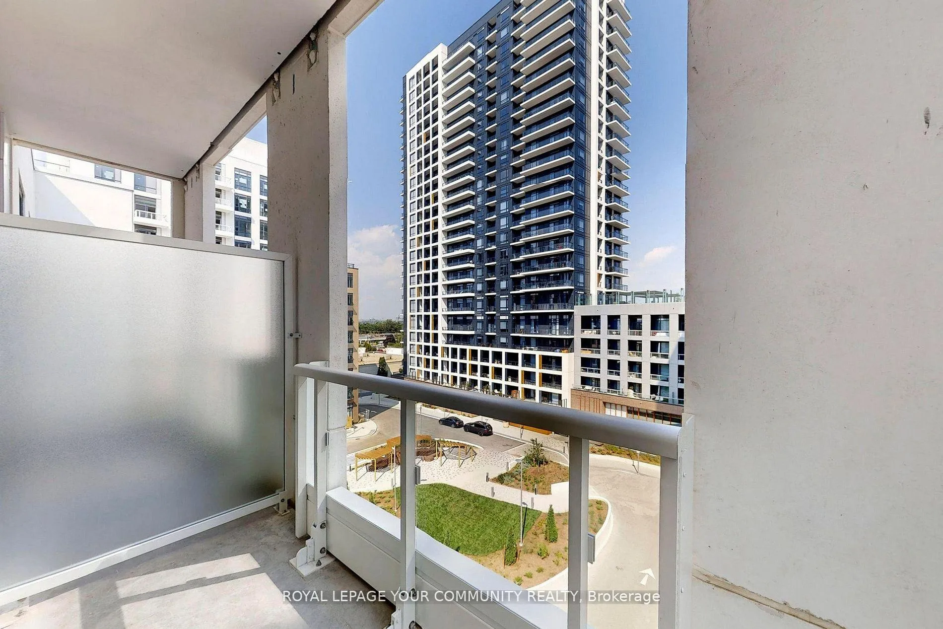 Photo 19 of Unit 618, 8 Beverley Glen Boulevard, Vaughan, Beverley Glen — HOMEH
