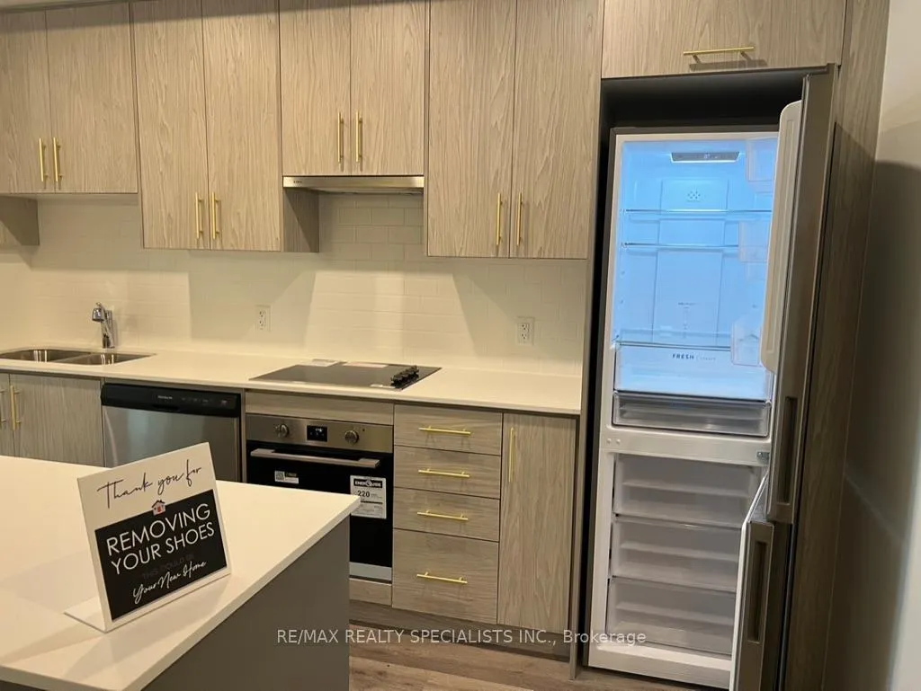 Photo 6 of Unit 101, 461 Green Road, Hamilton, Stoney Creek — HOMEH