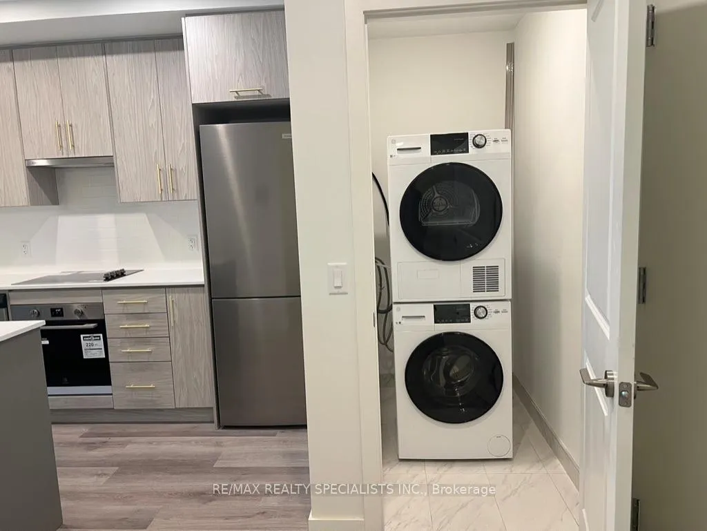 Photo 9 of Unit 101, 461 Green Road, Hamilton, Stoney Creek — HOMEH
