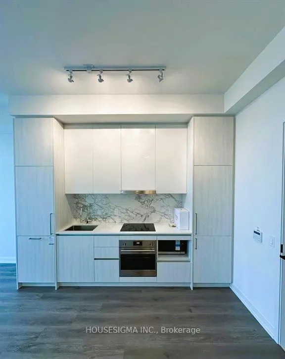 Photo 1 of Unit 5210, 225 Commerce Street, Vaughan, Vaughan Corporate Centre — HOMEH