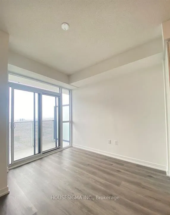Photo 5 of Unit 5210, 225 Commerce Street, Vaughan, Vaughan Corporate Centre — HOMEH